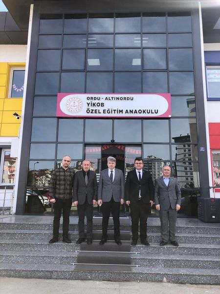 Kaymakam Erkan Karahan YİKOB Özel Eğitim Anaokulu’nu ziyaret etti.